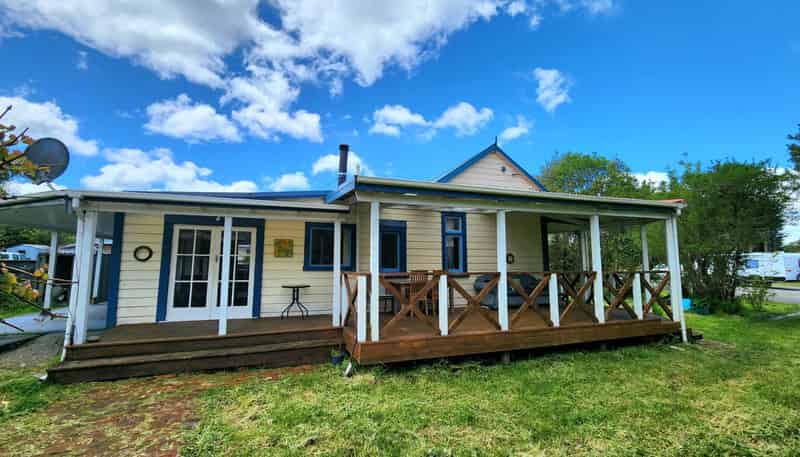 5 Town Belt, Blackball