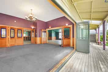 FREEHOLD CBD GOLDEN BAY