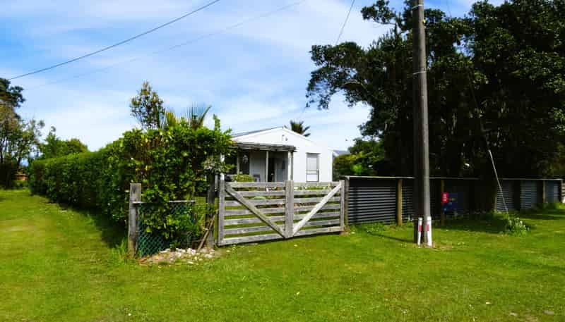 12 Burnett Street, Mokihinui