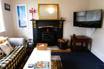 12 Burnett Street, Mokihinui