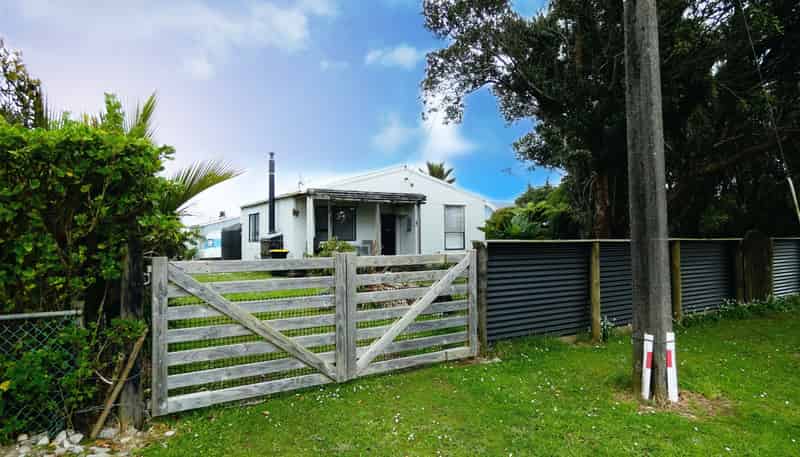 12 Burnett Street, Mokihinui