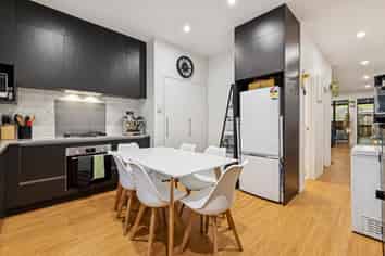 17 Dishys Road, Flat Bush