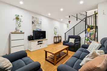 17 Dishys Road, Flat Bush