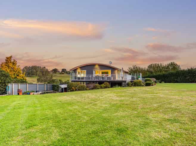 38 Youngson Road, Whakamarama