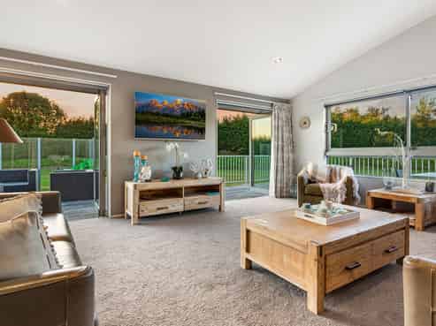 38 Youngson Road, Whakamarama