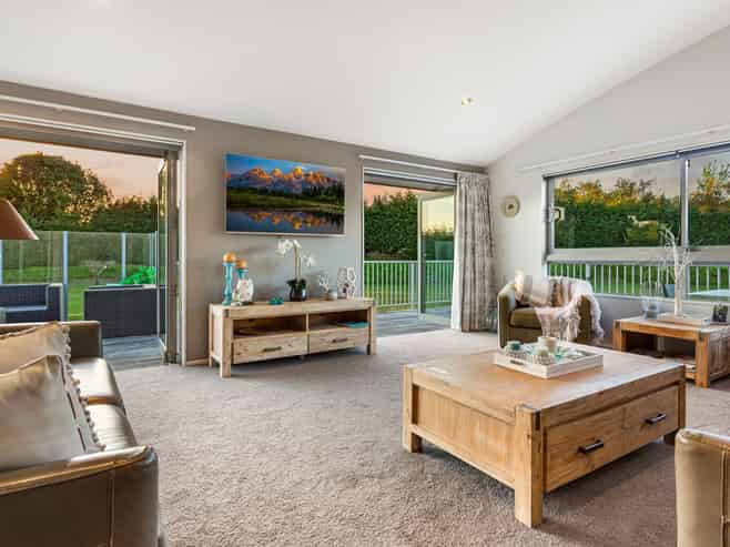 38 Youngson Road, Whakamarama