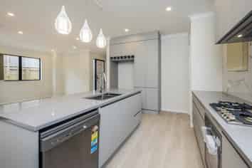 24C Tui Crescent, Manurewa