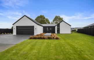 6 Loch Green, Huntingdon