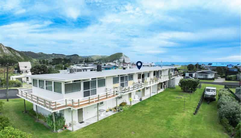 8D Koura Crescent, Mahia