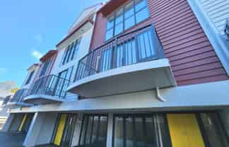 B/145 Ghuznee Street, Te Aro