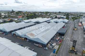 3,462m² Warehouse and Office with Yard