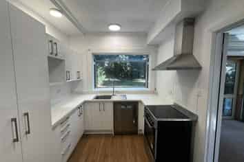 11 Albert Street, Saint Clair