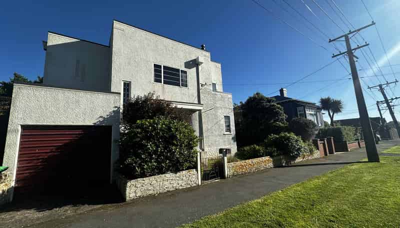 11 Albert Street, Saint Clair