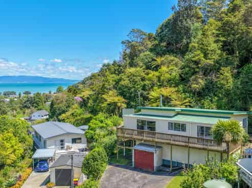 7 Lucy Road, Waiomu
