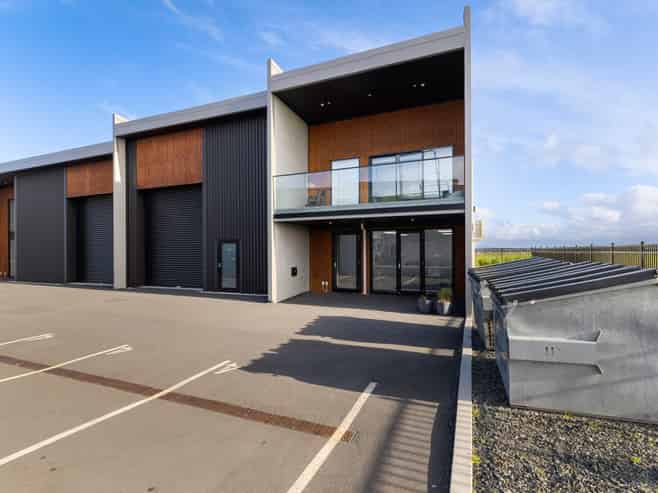 Hamilton Airport Industrial + Apartment