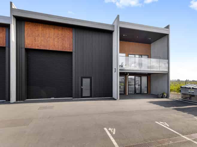 Hamilton Airport Industrial + Apartment