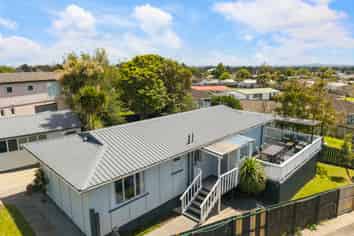 6 Constance Place, Clover Park