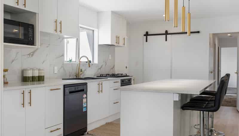 6 Constance Place, Clover Park