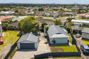 6 Constance Place, Clover Park