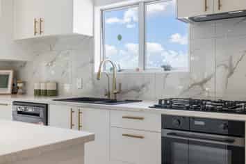 6 Constance Place, Clover Park