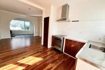 2/6 Edison Place, Saint Heliers