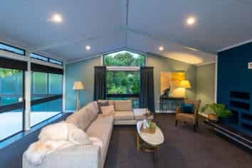 89 Avonhead Road, Avonhead