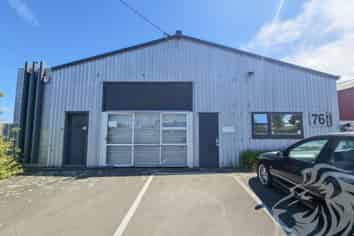 Road Front Shed on Miro - c.185sqm