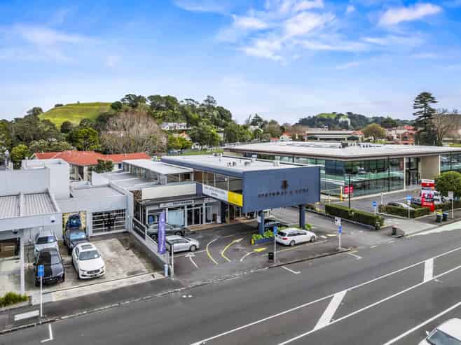 Prime Epsom Investment – new 6-year lease