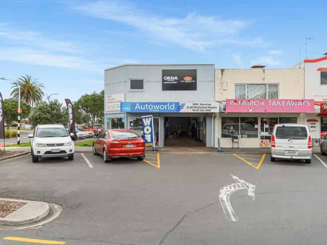 Beachside Commercial Opportunity 