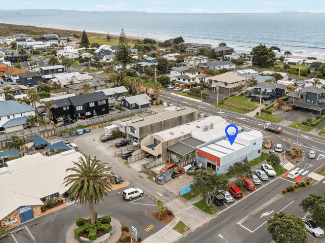 Beachside Commercial Opportunity 