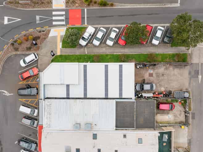 Beachside Commercial Opportunity 