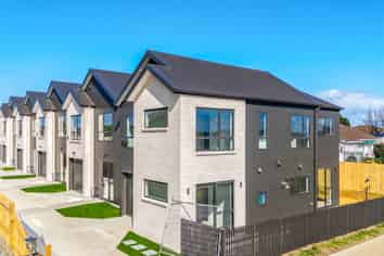 Lot 4/5 Margan Avenue, Papatoetoe