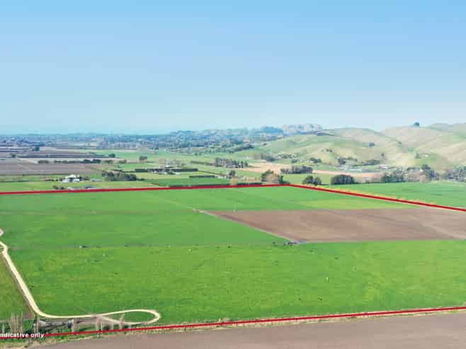 85 West Road, Pakipaki