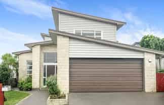 22  Nether Green Crescent, Johnsonville