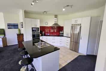 3 Fenian Lead Road, Paroa