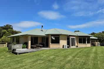 3 Fenian Lead Road, Paroa