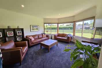 3 Fenian Lead Road, Paroa