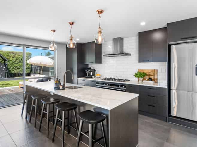 14 Riverwood Boulevard, Redwood