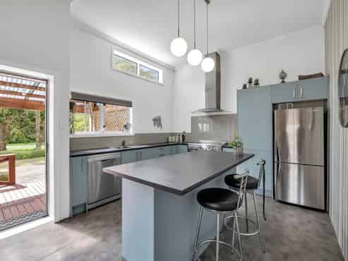 18 Pembroke Road, Stratford