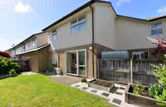 69 Chiefs Court, Hamilton East