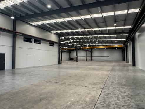 2,208M² STANDALONE OFFICE/WAREHOUSE
