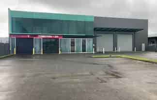 RARE 2,500M² STANDALONE INDUSTRIAL
