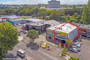 PROMINENT PENROSE POSITIONING
