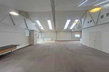 PROMINENT PENROSE POSITIONING
