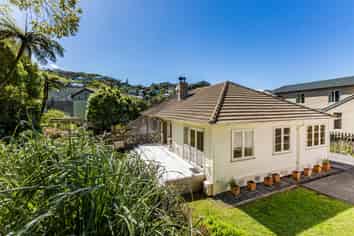 7 Delhi Crescent, Khandallah