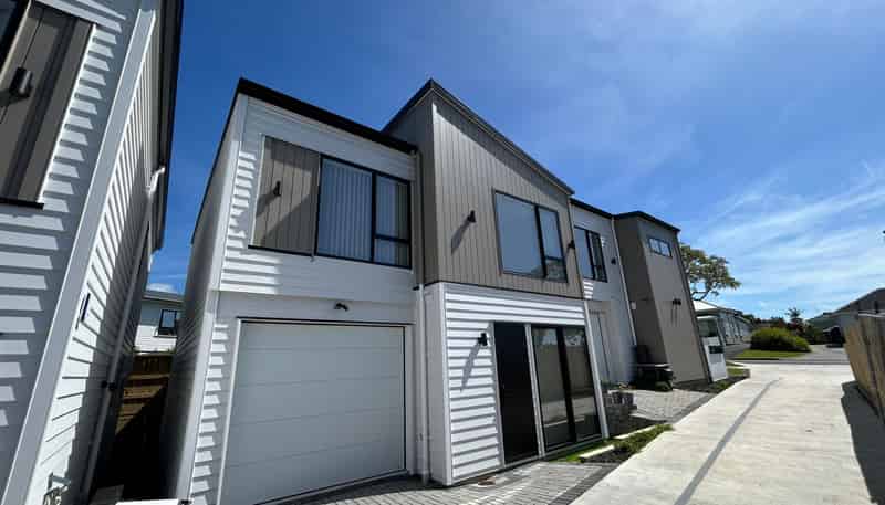 2/59 Howe Street, Howick
