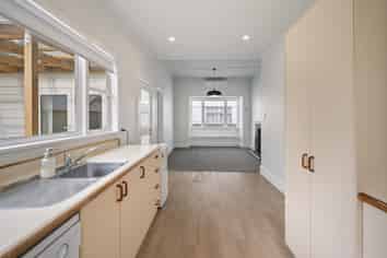 5 Regent Street, Palmerston North