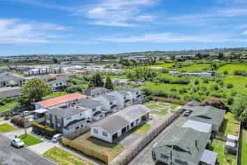 16 Berwyn Avenue, Takanini