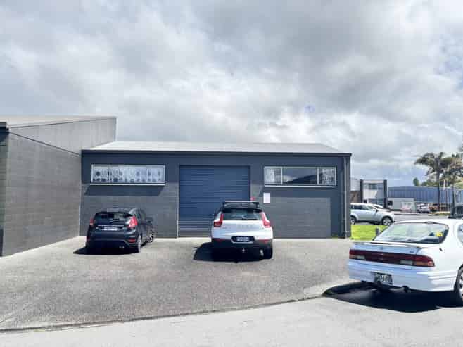 Secure yard. Smart space. Great location.