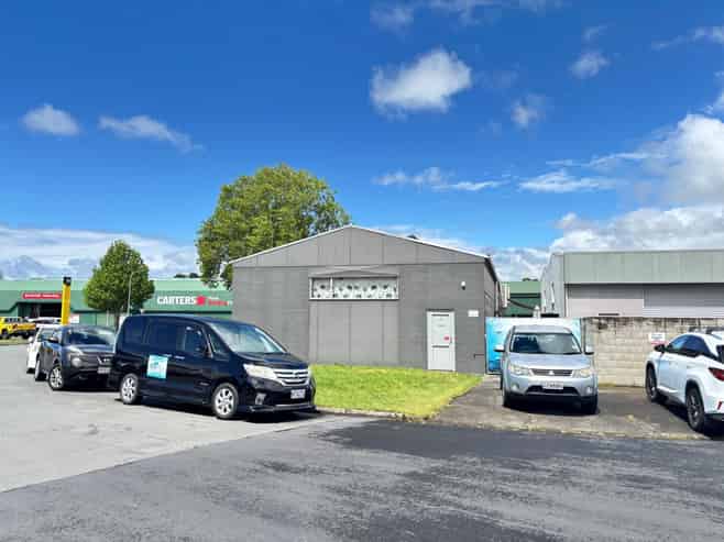 Secure yard. Smart space. Great location.